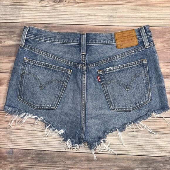 Levi’s 501 Jean Shorts Women’s 31 Button Fly High Rise Distressed Daisy Dukes - Picture 4 of 11